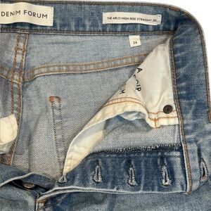 Denim Forum The Arlo High Rise Straight Jeans Size 26 Light Wash
